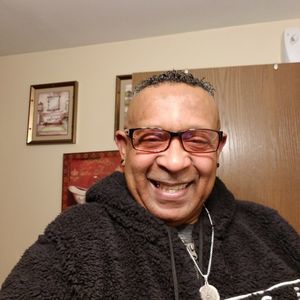 Meet your Posher, Lloyd